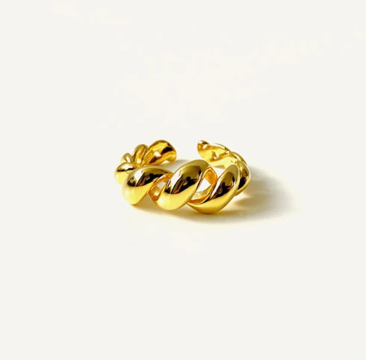 Twisted Trust Ring