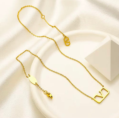 The Valentina Necklace