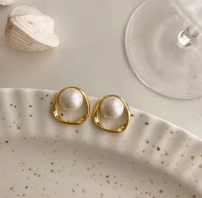 Pearly Pop Earrings